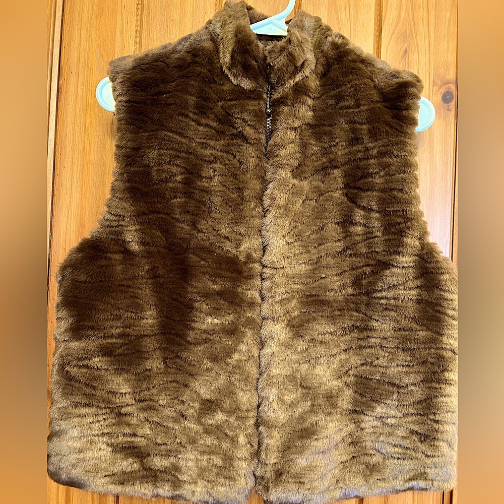 Faux fur brown vest